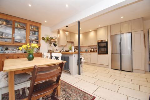 18 Teversham Road, Fulbourn, Cambridge, CB21 5EB