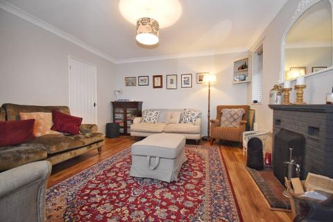 18 Teversham Road, Fulbourn, Cambridge, CB21 5EB