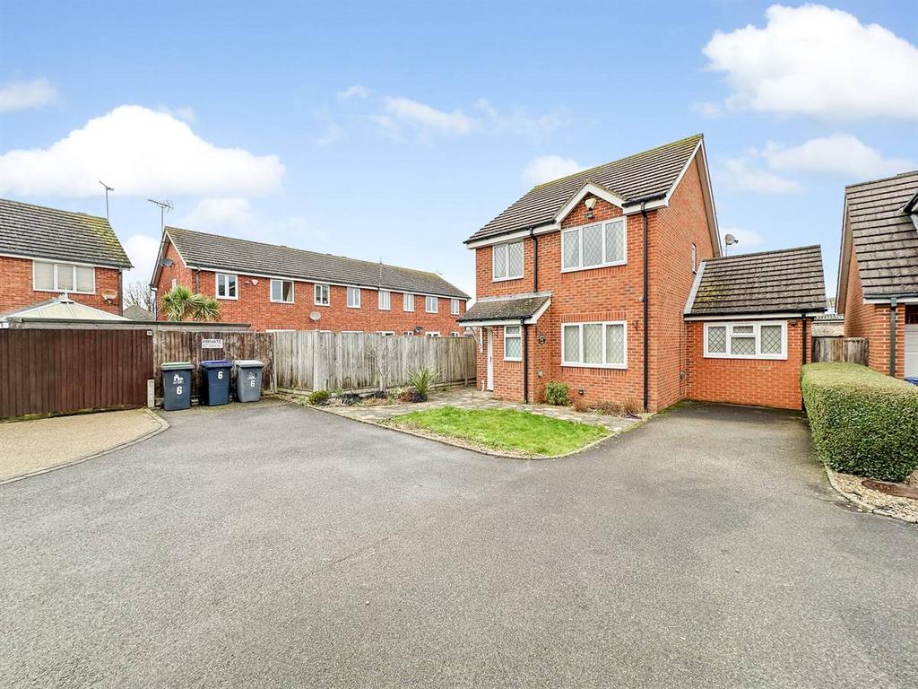 Freshwater Close, Hampton, Herne Bay 4 bed detached house for sale £