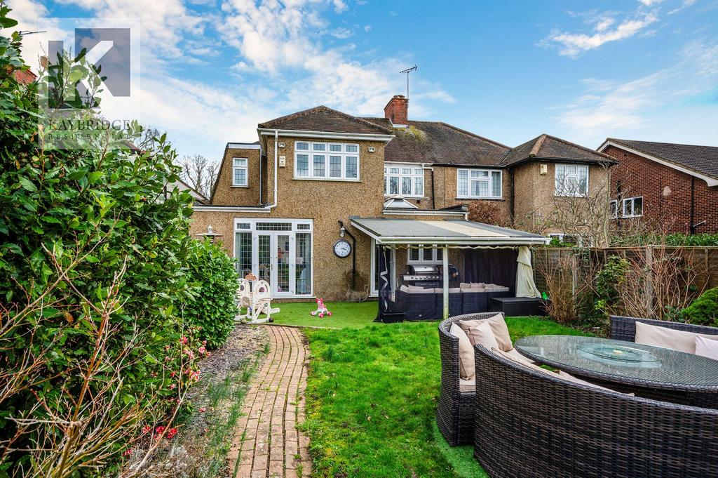 London Road, Ewell