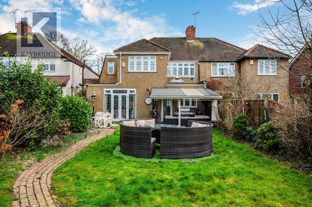 London Road, Ewell