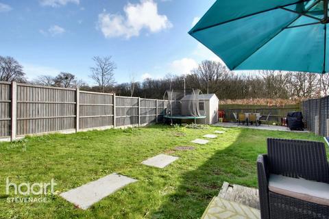 22 Badgers Close, Stevenage, SG1 1UH