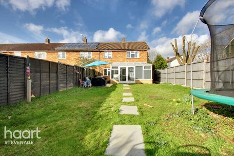 22 Badgers Close, Stevenage, SG1 1UH