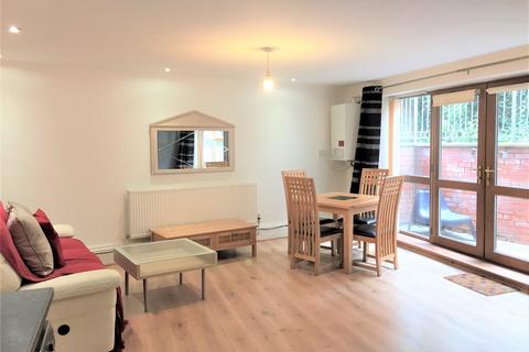 3 bedroom apartment to rent - Egerton Road, Manchester M14