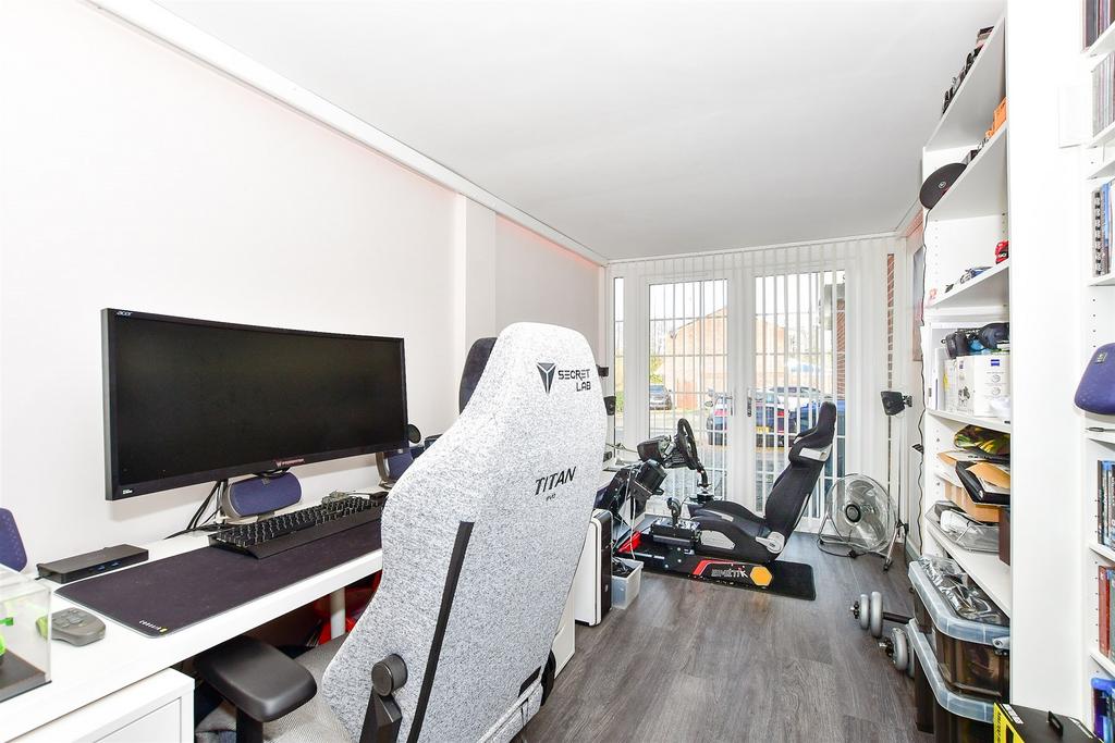 Former Garage Seller Uses As Games Room