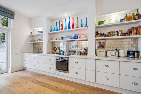 2 bedroom terraced house for sale, Mossbury Road, London, SW11