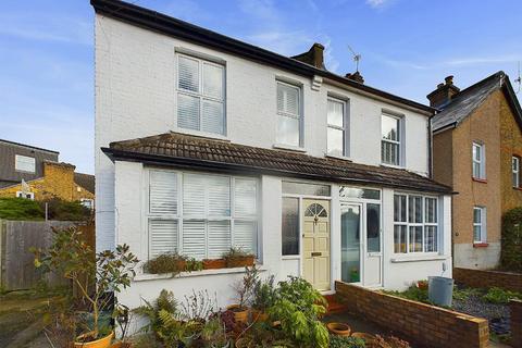2 bedroom semi-detached house for sale, Aylesbury Road, Bromley BR2