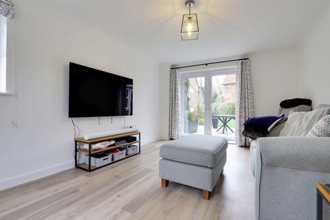 4 bedroom detached house for sale - Redshank Crescent, Chineham, Basingstoke, Hampshire, RG24
