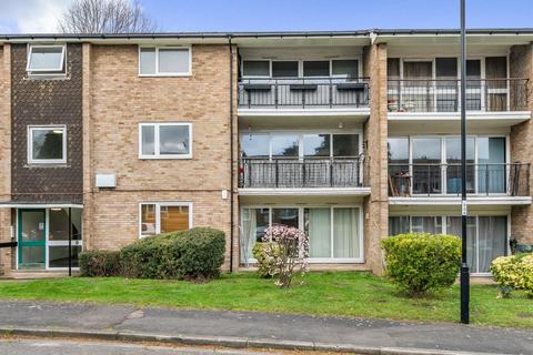 3 bedroom flat for sale, Droitwich Close, Sydenham