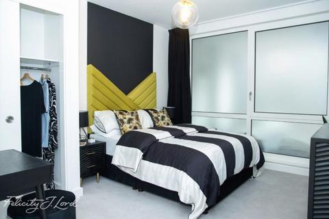 2 bedroom apartment for sale - Herald Street, London, E2