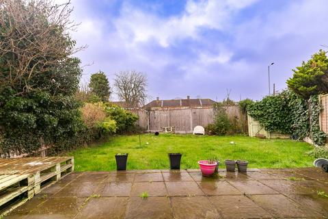22 Mead Crescent, Chingford, London, E4 6NX