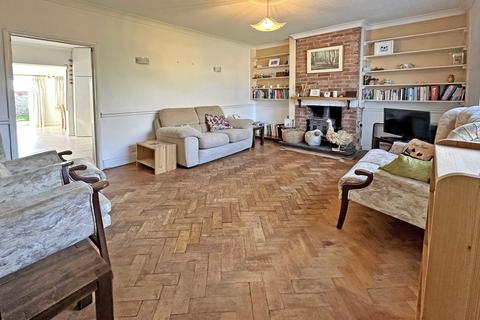 2 Belle Vue Terrace, Kennford, Exeter, EX6 7UA