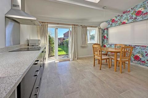 2 Belle Vue Terrace, Kennford, Exeter, EX6 7UA