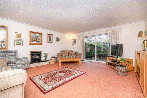 2 Dumbrock Road, Strathblane, Glasgow, G63 9EF