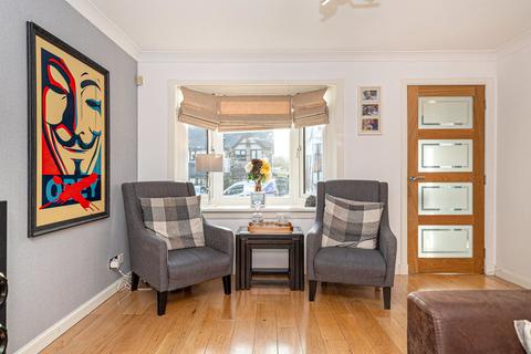 41 Dumbrock Road, Milngavie, Glasgow, G62 7RB