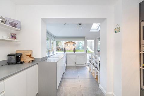 41 Dumbrock Road, Milngavie, Glasgow, G62 7RB