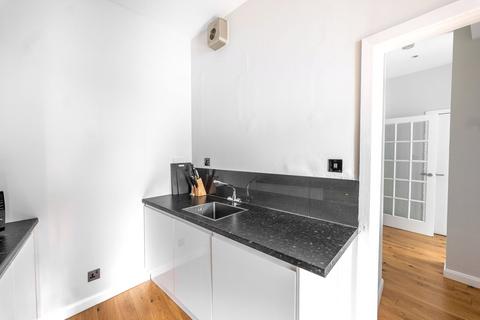 1 bedroom apartment to rent, Leith Street, Edinburgh