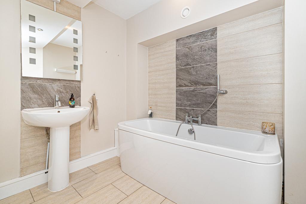 Main Bathroom