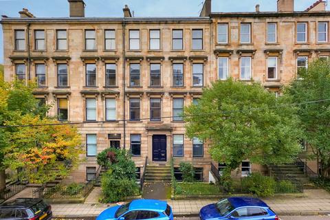 3 bedroom apartment for sale - Kersland Street, Hillhead, Glasgow