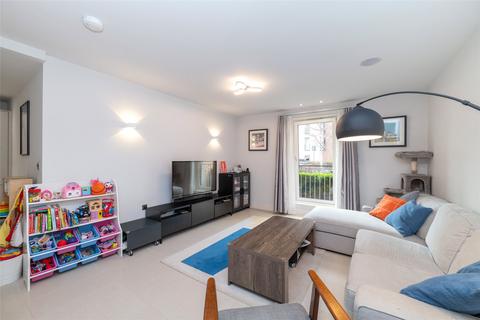 Flat 1, 3 Mcewan Square, Edinburgh, EH3 8EL