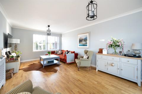 215 Main Street, Pathhead, EH37 5SQ