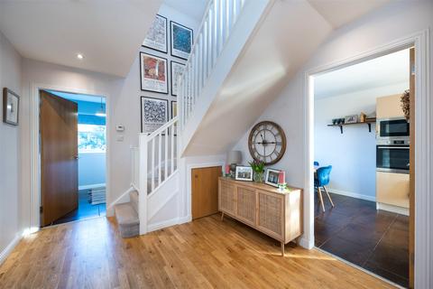 215 Main Street, Pathhead, EH37 5SQ