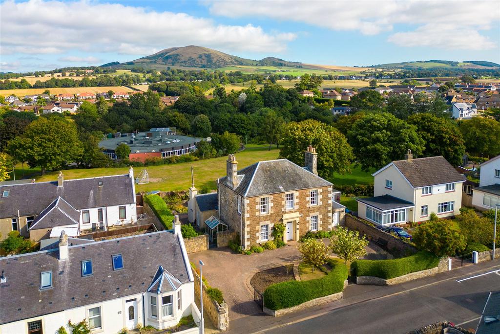 The Old Manse, 35 Woodlands Road, Lundin Links, Leven 5 bed detached