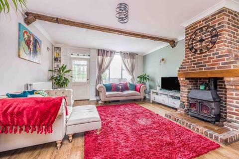 3 bedroom terraced house for sale, Thorney View, Hayling Island, Hampshire