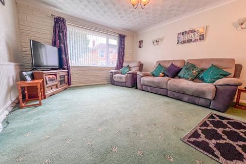 2 bedroom bungalow for sale, Longfield Road, Grimsby, N.E Lincolnshire, DN34