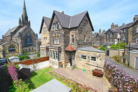 4 bedroom semi-detached house for sale, Franklin Square, Harrogate