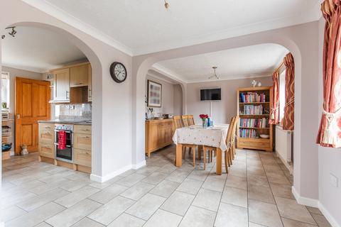 4 bedroom semi-detached house for sale, Plumstead
