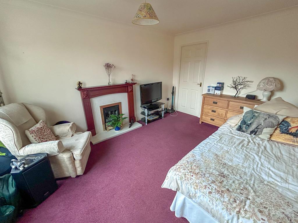 Heatherdale, Apley 2 bed semidetached house £185,000