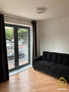 2 bedroom apartment to rent, Kings Road