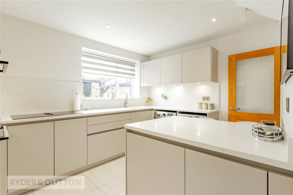 Windermere Road, Middleton, Manchester, M24 3 bed semidetached house