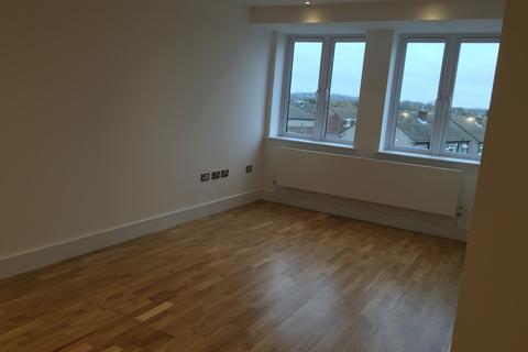 2 bedroom flat to rent - Swanfield Road, Waltham Cross, EN8 7FG