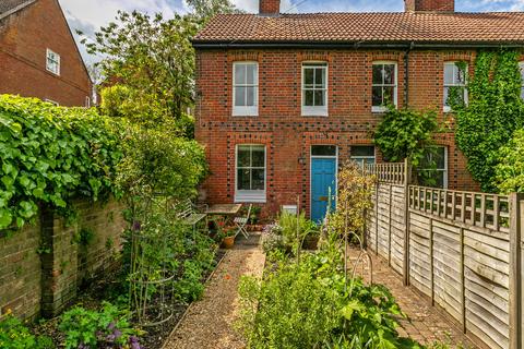 2 bedroom end of terrace house for sale, Culverwell Gardens, Winchester, SO23