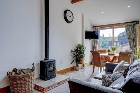 Cart Lodge Burntoak Lane, Redenhall, Harleston, IP20 9PD
