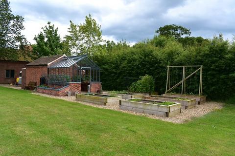 Cart Lodge Burntoak Lane, Redenhall, Harleston, IP20 9PD