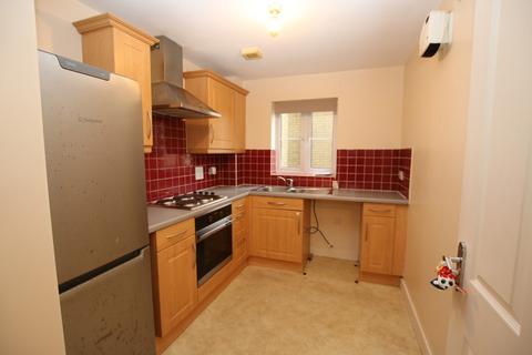 2 bedroom ground floor flat to rent, Wickham Crescent, Braintree