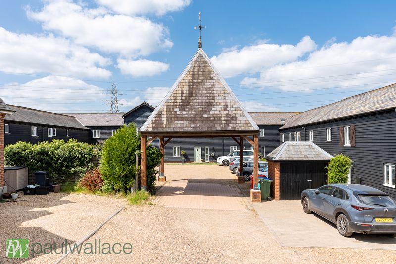 Box Lane, Hoddesdon 3 bed terraced house for sale £525,000