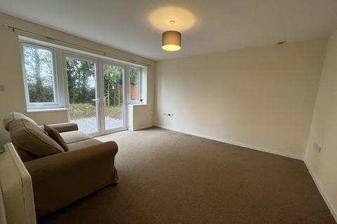 3 bedroom detached house to rent, Withy Road