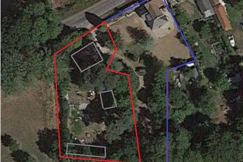 3 bedroom property with land for sale - POTENTIAL DEVELOPMENT OPPORTUNITY – Chantlers Hill, Paddock Wood, Tonbridge, Kent, TN12 6LU