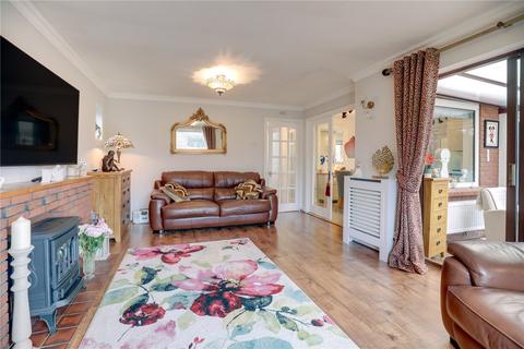 2 bedroom bungalow for sale, 6 Oakbridge Court, Tenbury Wells