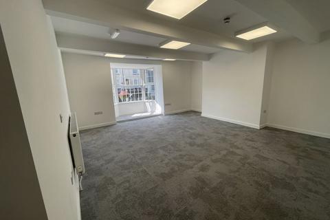 Office to rent, First Floor Office Suite, 85-87 Eastgate, Cowbridge, Vale of Glamorgan, CF71 7AA