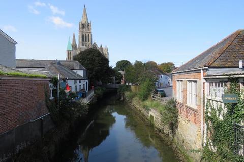 Flat 3, 14 Mitchell Hill, Truro, TR1 1EE