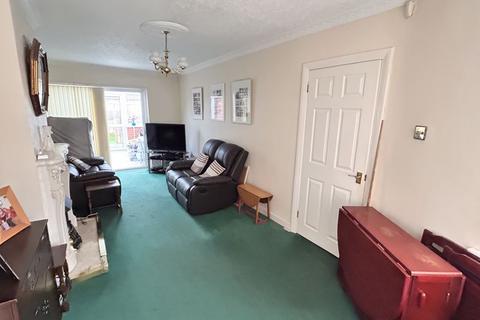 19 Courtenay Road, Birmingham, B44 8JB