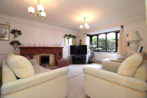 4 bedroom detached house for sale, Mallard Close, Pelsall, WS3 5BZ