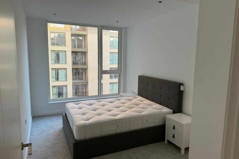 3 bedroom apartment to rent, Phoenix Court, London SE11