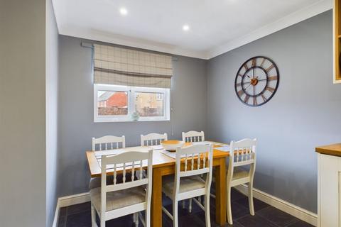 13 Grange Drive, Tattershall, Lincoln, LN4 4GJ