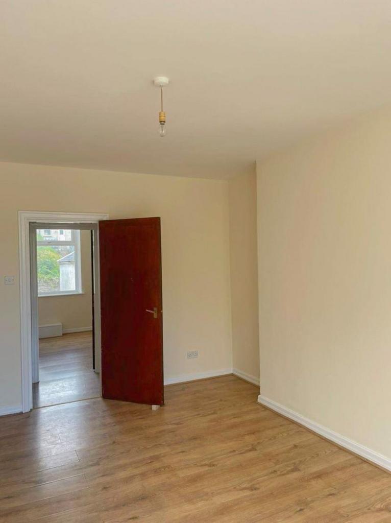4 Belmont Terrace